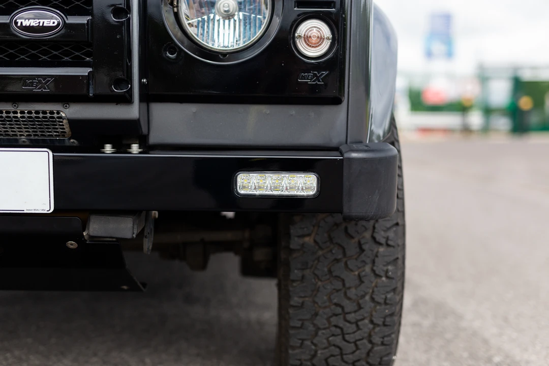 2014 Land Rover Defender 90 - Image 16 of 31