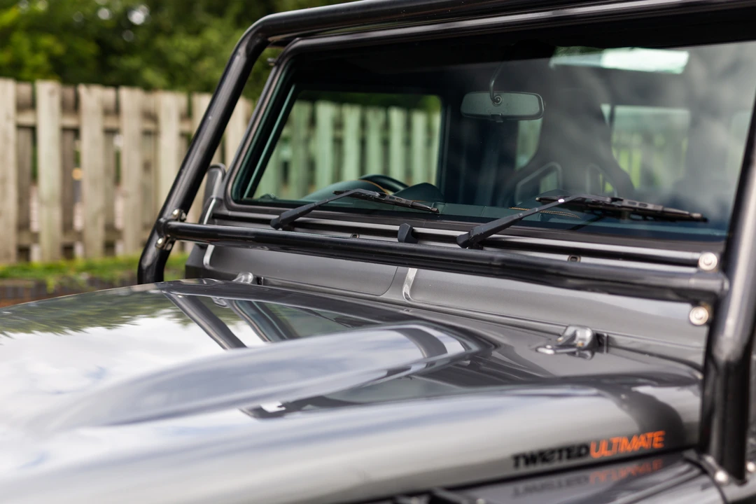 2014 Land Rover Defender 90 - Image 25 of 31