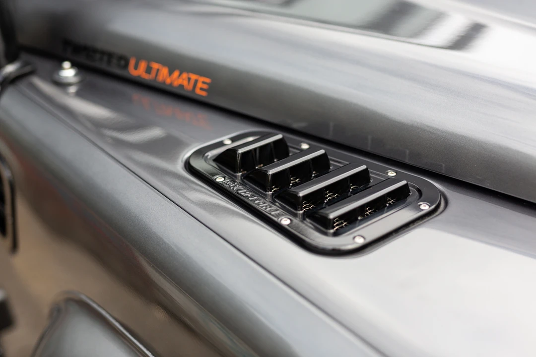 2014 Land Rover Defender 90 - Image 29 of 31