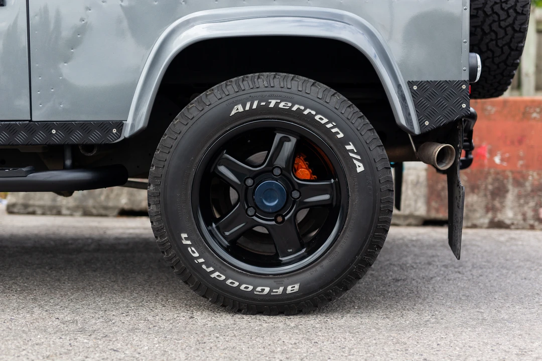 2014 Land Rover Defender 90 - Image 30 of 31