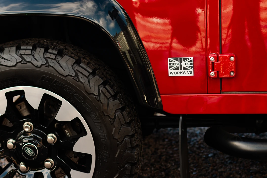 2014 Land Rover Defender 90 - Image 21 of 31