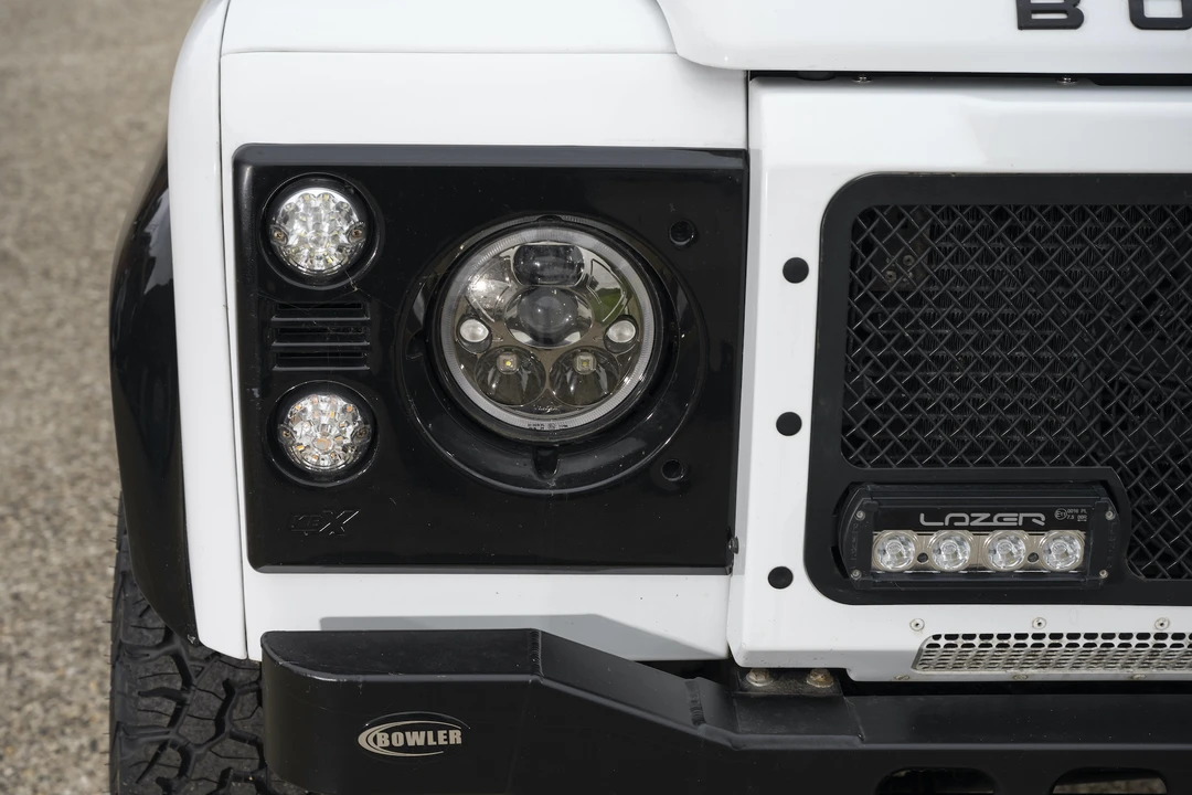 2014 Land Rover Defender 90 - Image 12 of 31