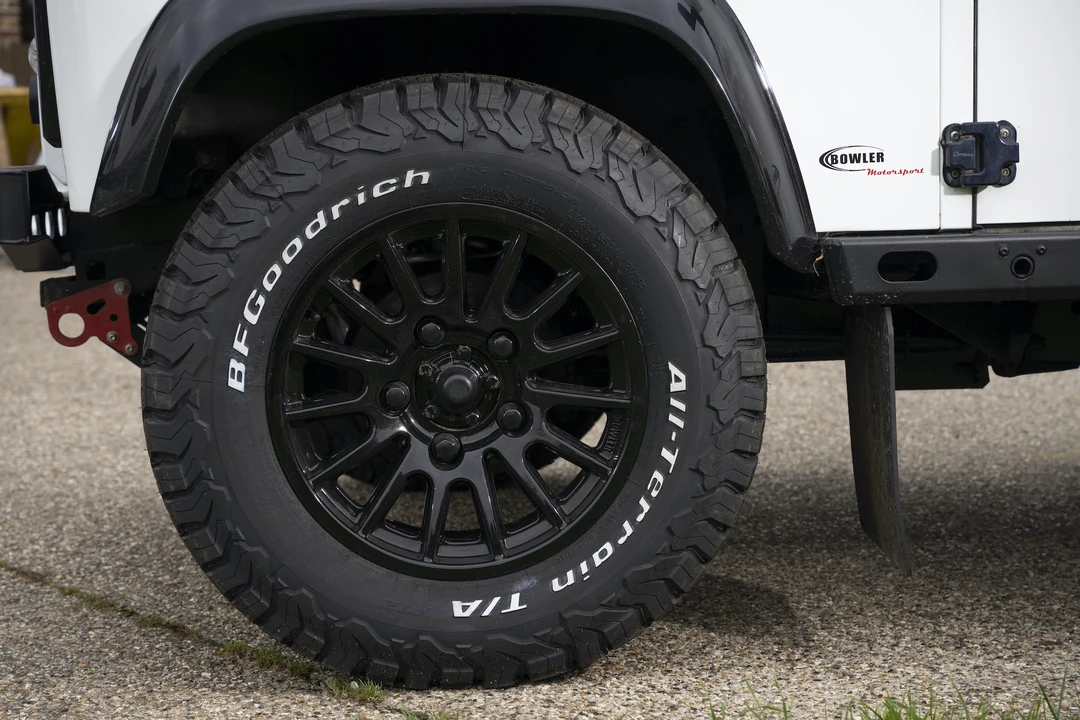 2014 Land Rover Defender 90 - Image 31 of 31
