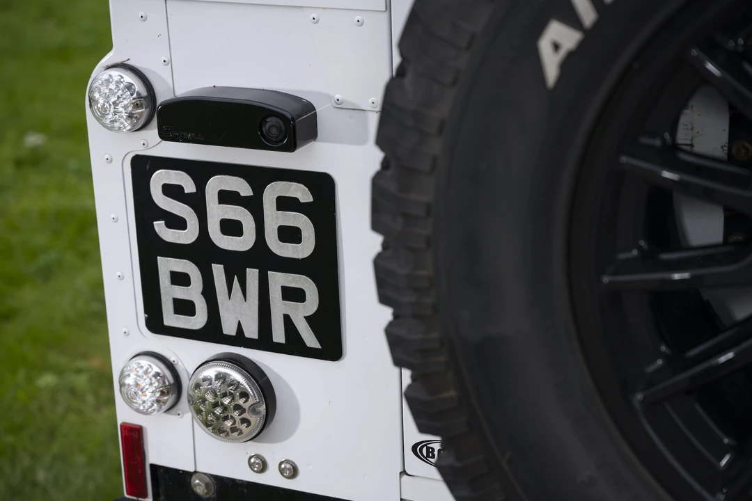 2014 Land Rover Defender 90 - Image 22 of 31