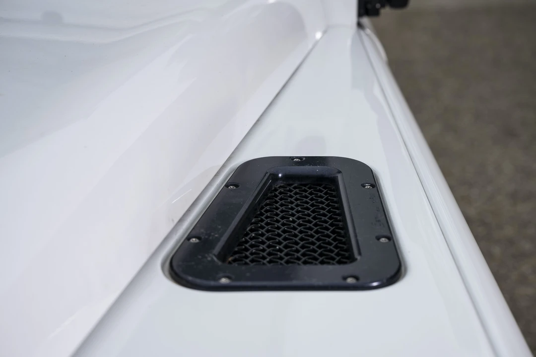 2014 Land Rover Defender 90 - Image 19 of 31