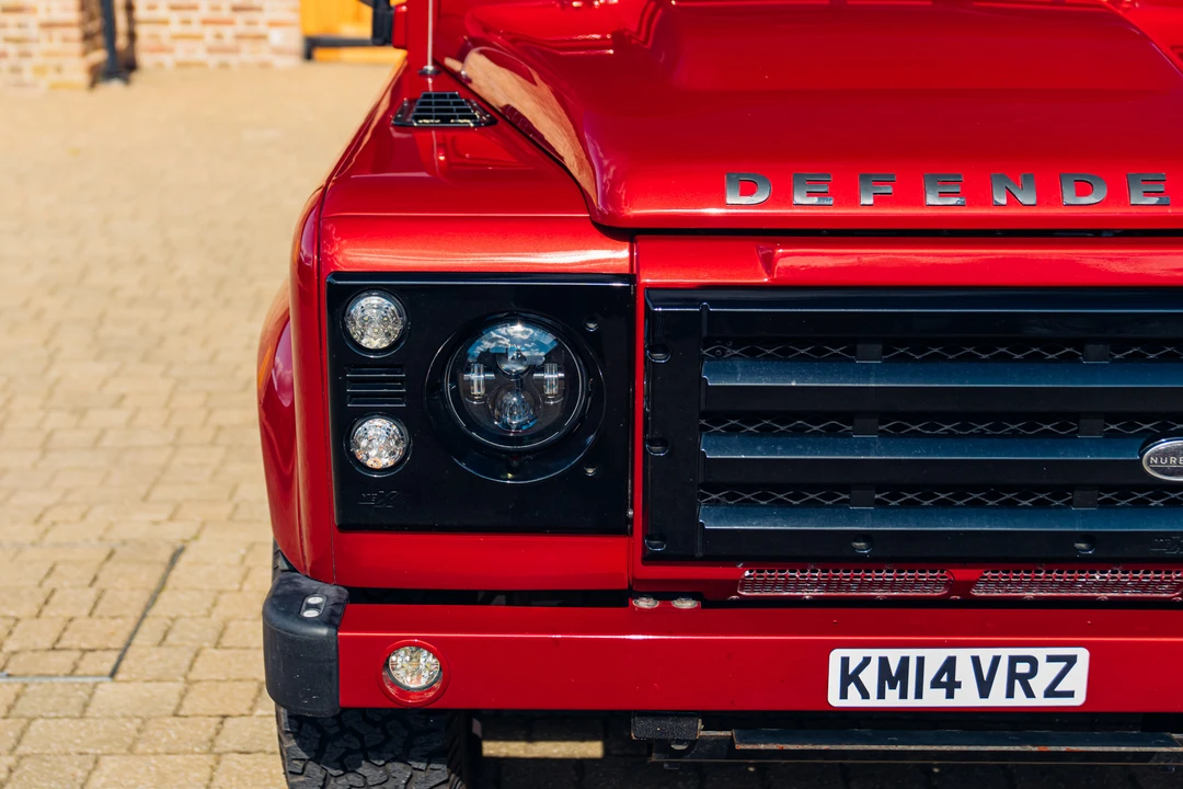 2014 Land Rover Defender 90 - Image 18 of 31