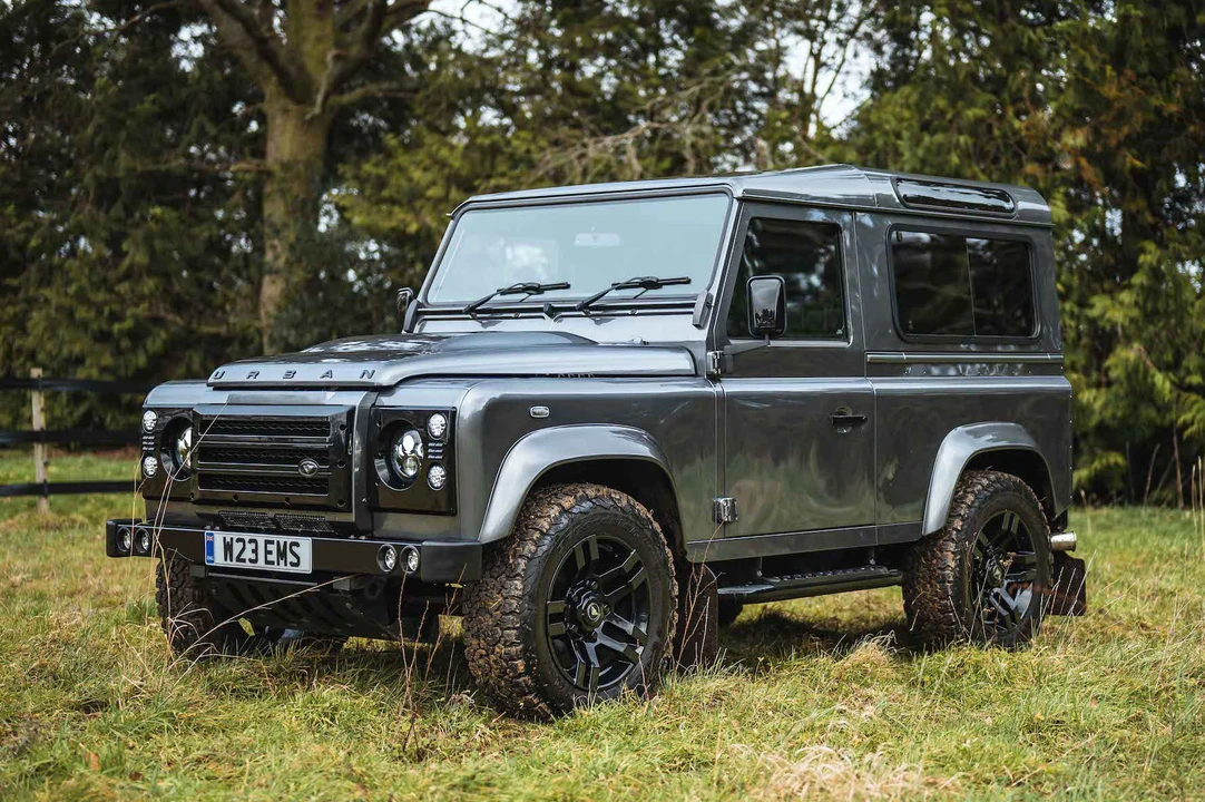 2014 Land Rover Defender 90 - Image 2 of 31