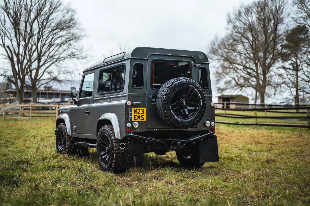 2014 Land Rover Defender 90 - Image 12 of 31
