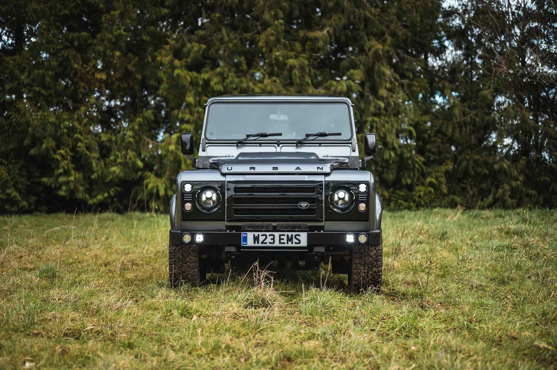 2014 Land Rover Defender 90 - Image 4 of 31