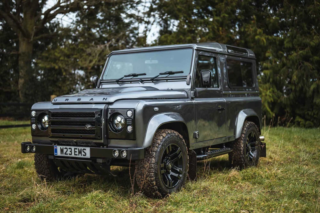 2014 Land Rover Defender 90 - Image 19 of 31