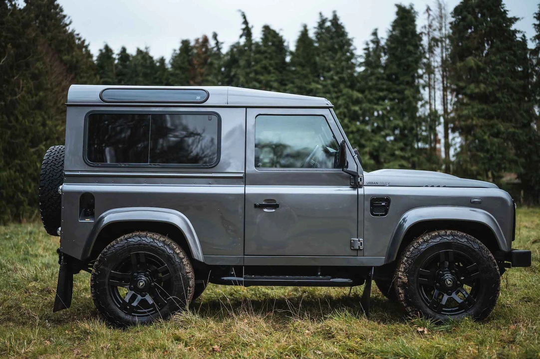 2014 Land Rover Defender 90 - Image 26 of 31