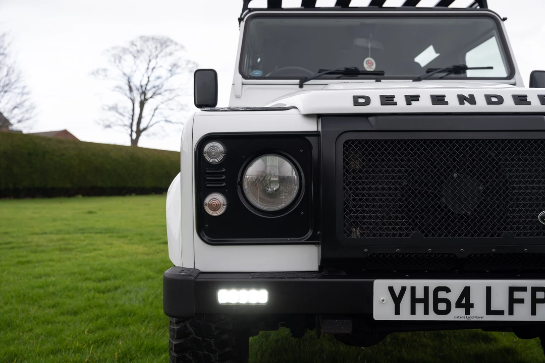 2014 Land Rover Defender 90 - Image 21 of 31