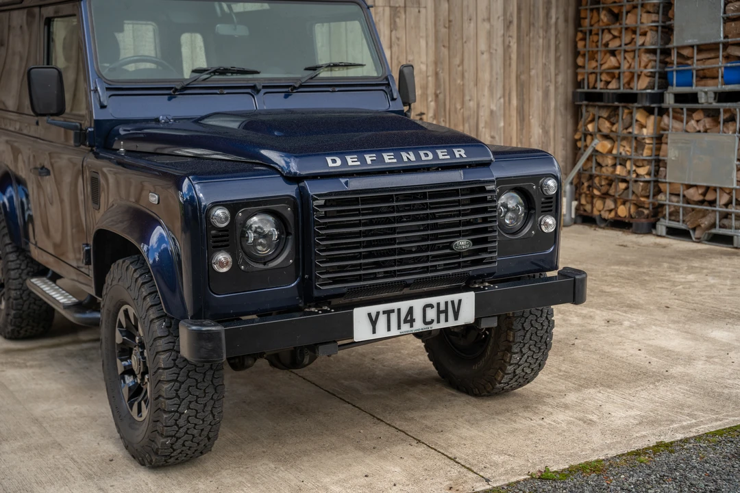2014 Land Rover Defender 90 - Image 14 of 31