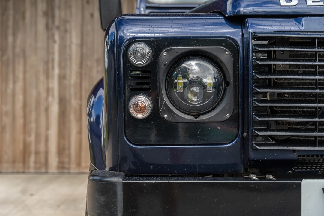 2014 Land Rover Defender 90 - Image 18 of 31