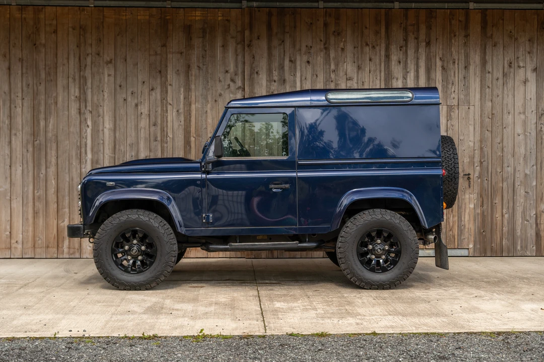 2014 Land Rover Defender 90 - Image 12 of 31