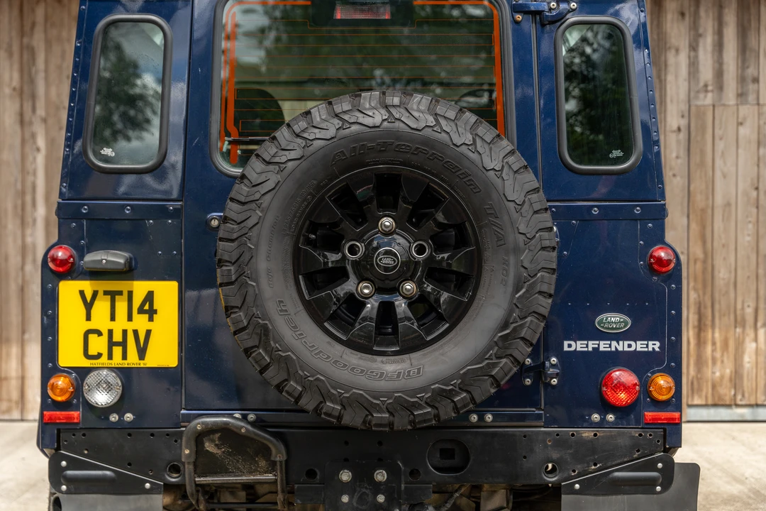 2014 Land Rover Defender 90 - Image 21 of 31