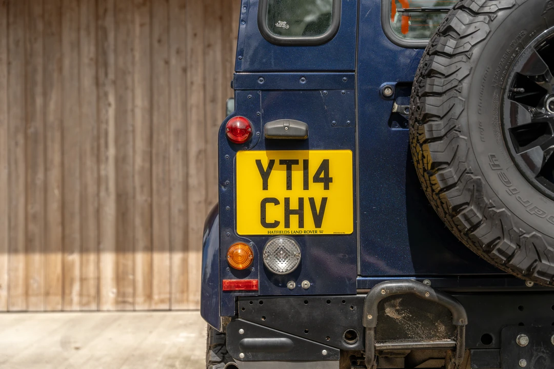 2014 Land Rover Defender 90 - Image 25 of 31