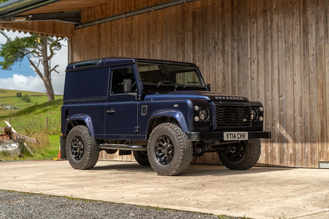 2014 Land Rover Defender 90 - Image 13 of 31