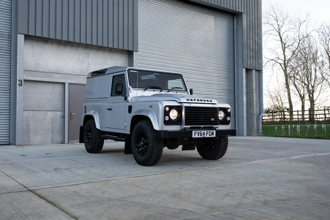 2014 Land Rover Defender 90 - Image 12 of 31
