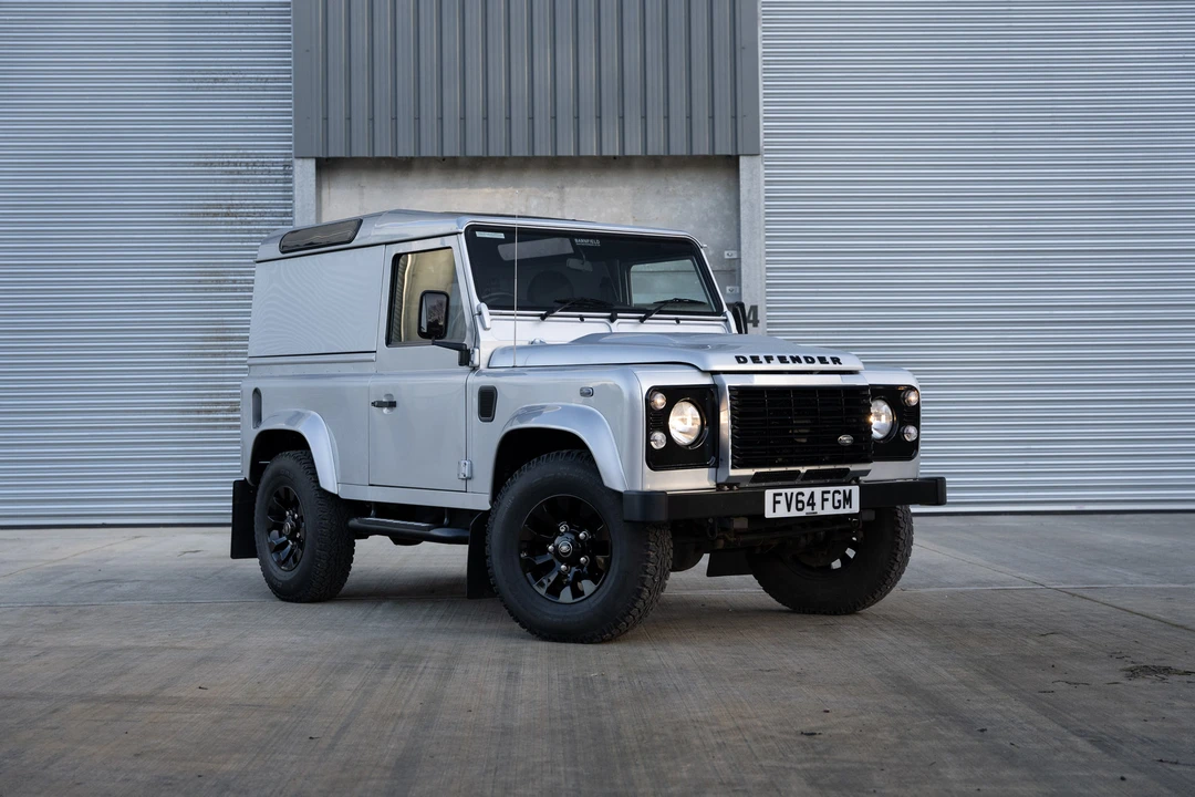 2014 Land Rover Defender 90 - Image 25 of 31