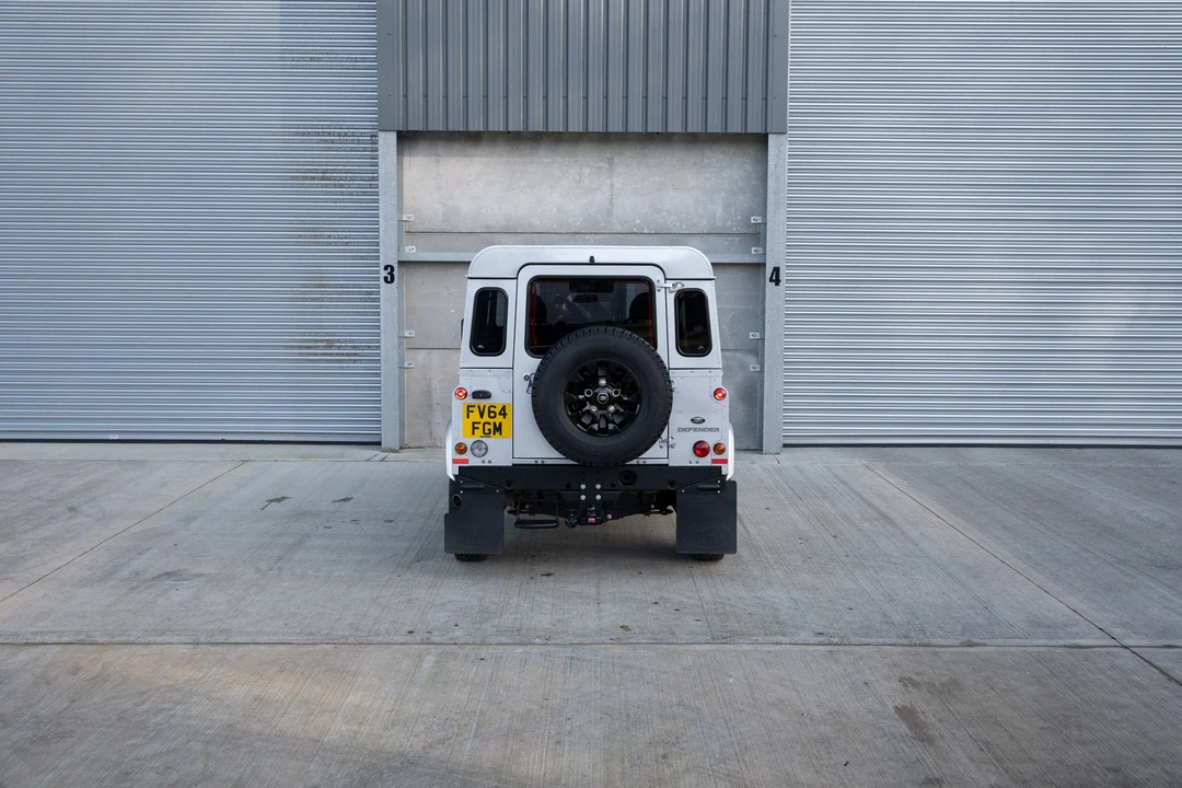 2014 Land Rover Defender 90 - Image 7 of 31