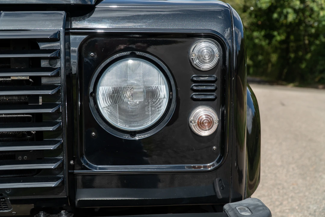 2014 Land Rover Defender 90 - Image 10 of 31