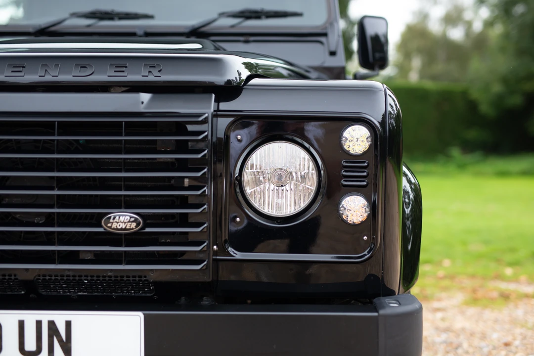 2014 Land Rover Defender 90 - Image 12 of 31