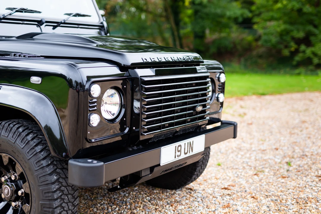 2014 Land Rover Defender 90 - Image 17 of 31