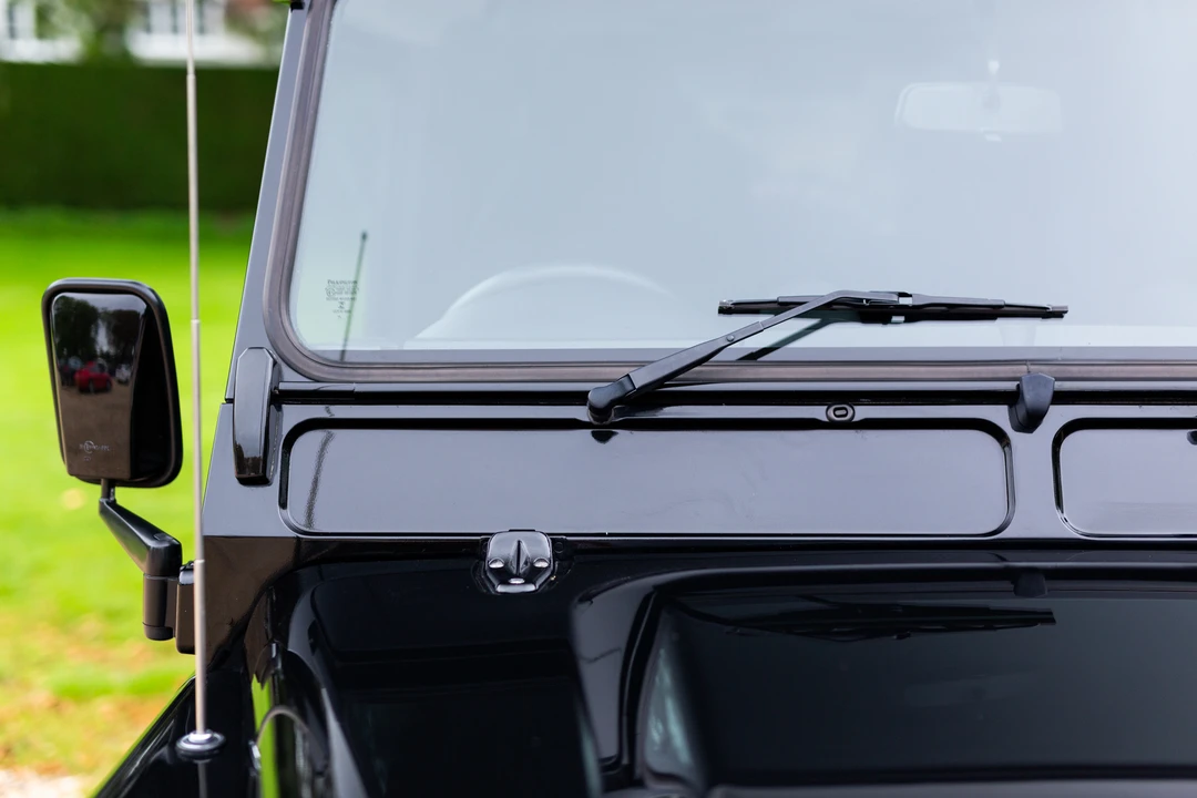 2014 Land Rover Defender 90 - Image 19 of 31