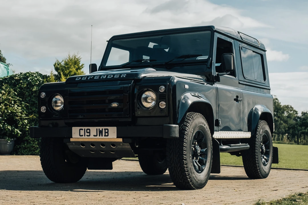 2014 Land Rover Defender 90 - Image 2 of 31