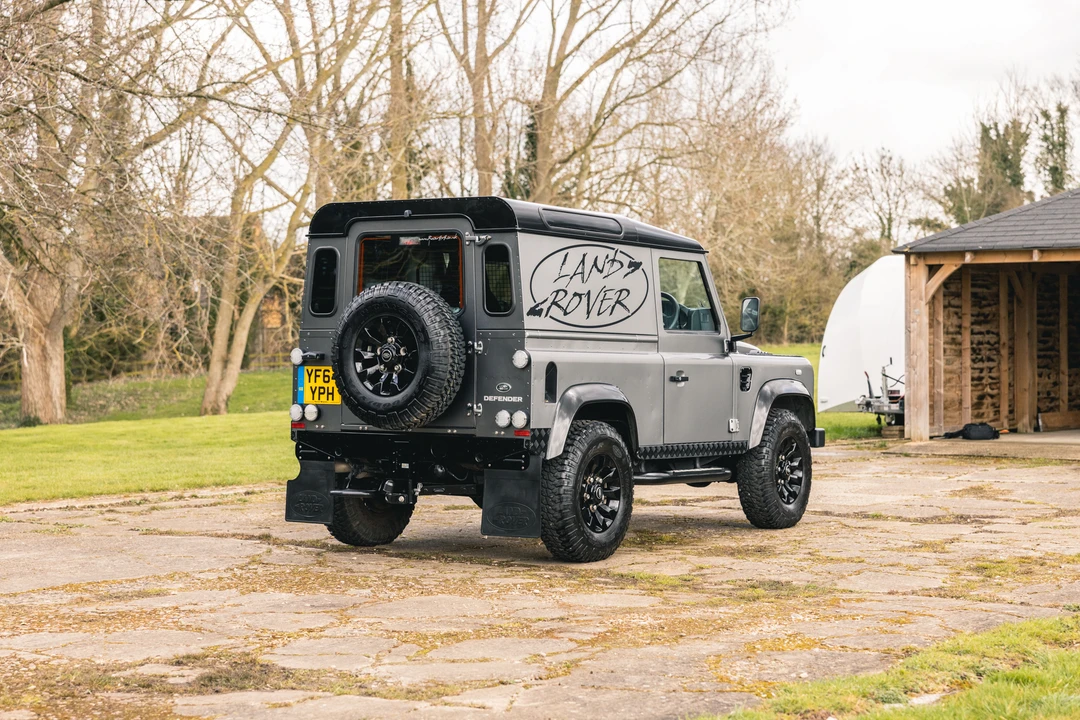 2014 Land Rover Defender 90 - Image 12 of 31