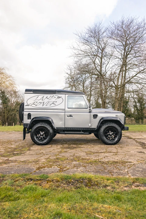 2014 Land Rover Defender 90 - Image 15 of 31