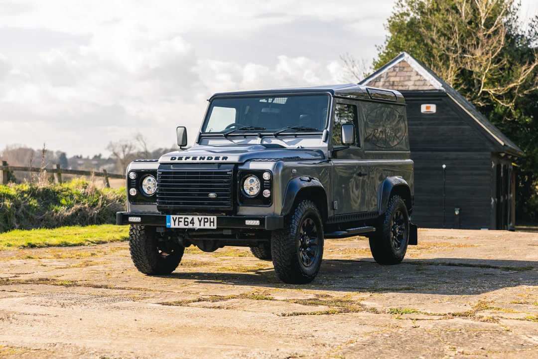2014 Land Rover Defender 90 - Image 18 of 31
