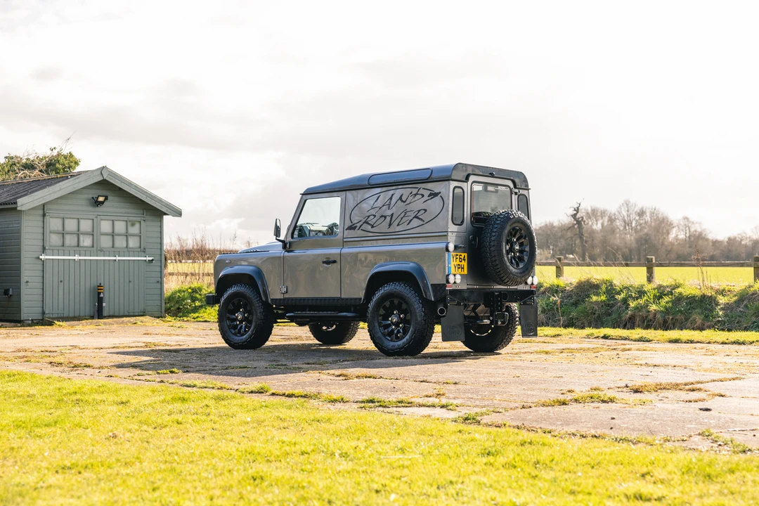 2014 Land Rover Defender 90 - Image 28 of 31