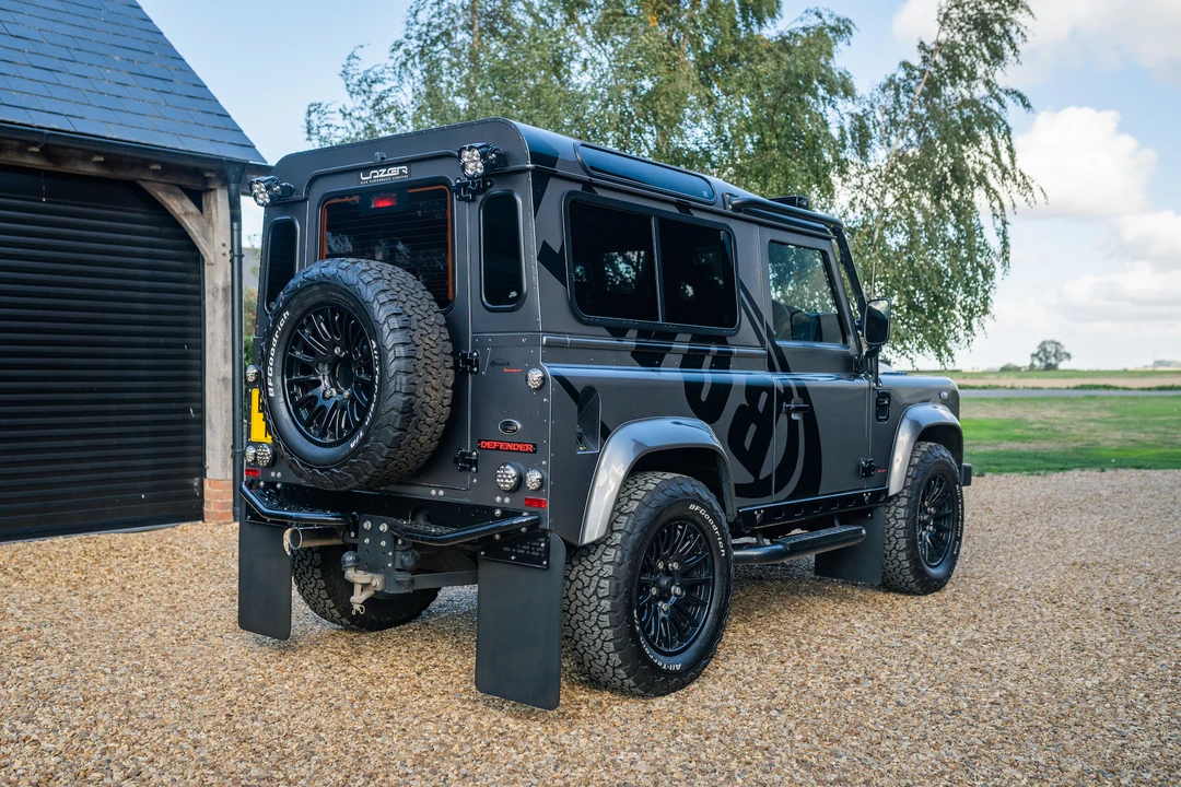 2014 Land Rover Defender 90 - Image 6 of 31