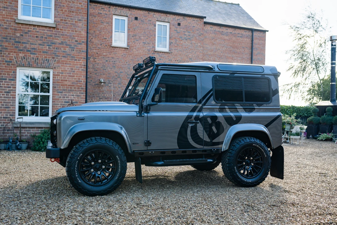2014 Land Rover Defender 90 - Image 9 of 31
