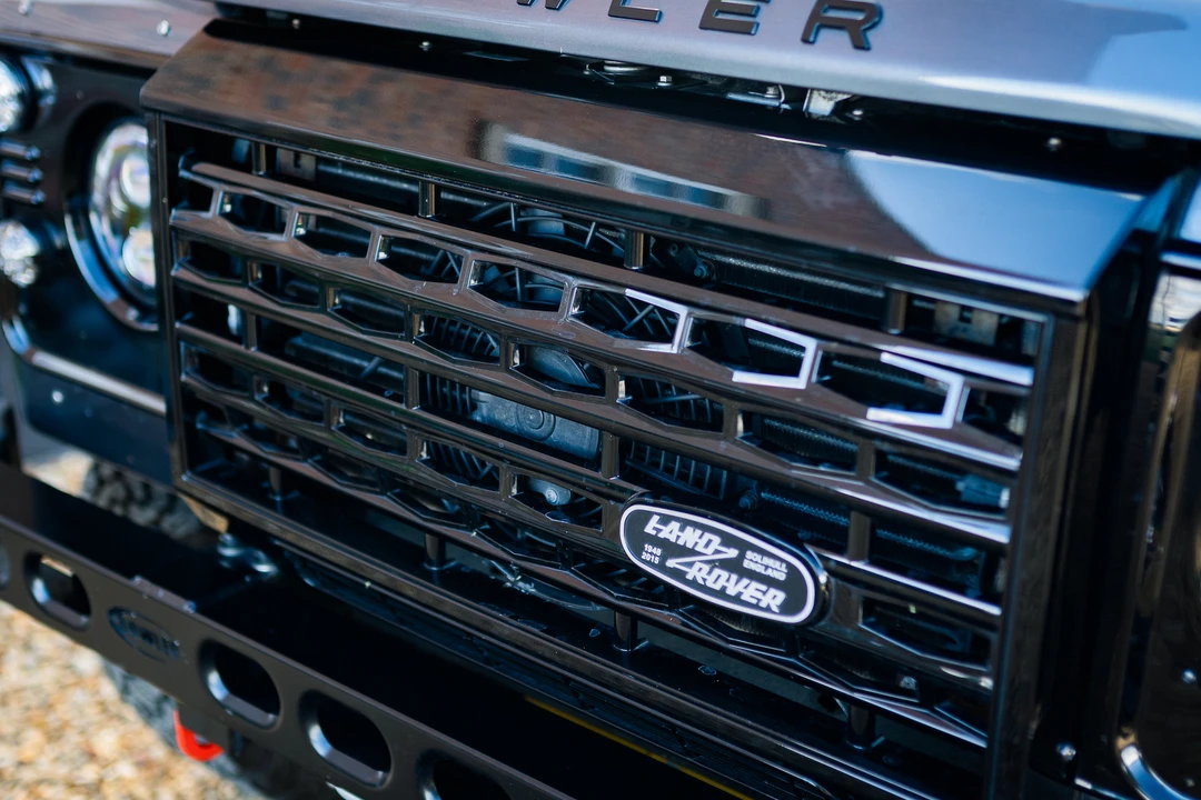 2014 Land Rover Defender 90 - Image 19 of 31