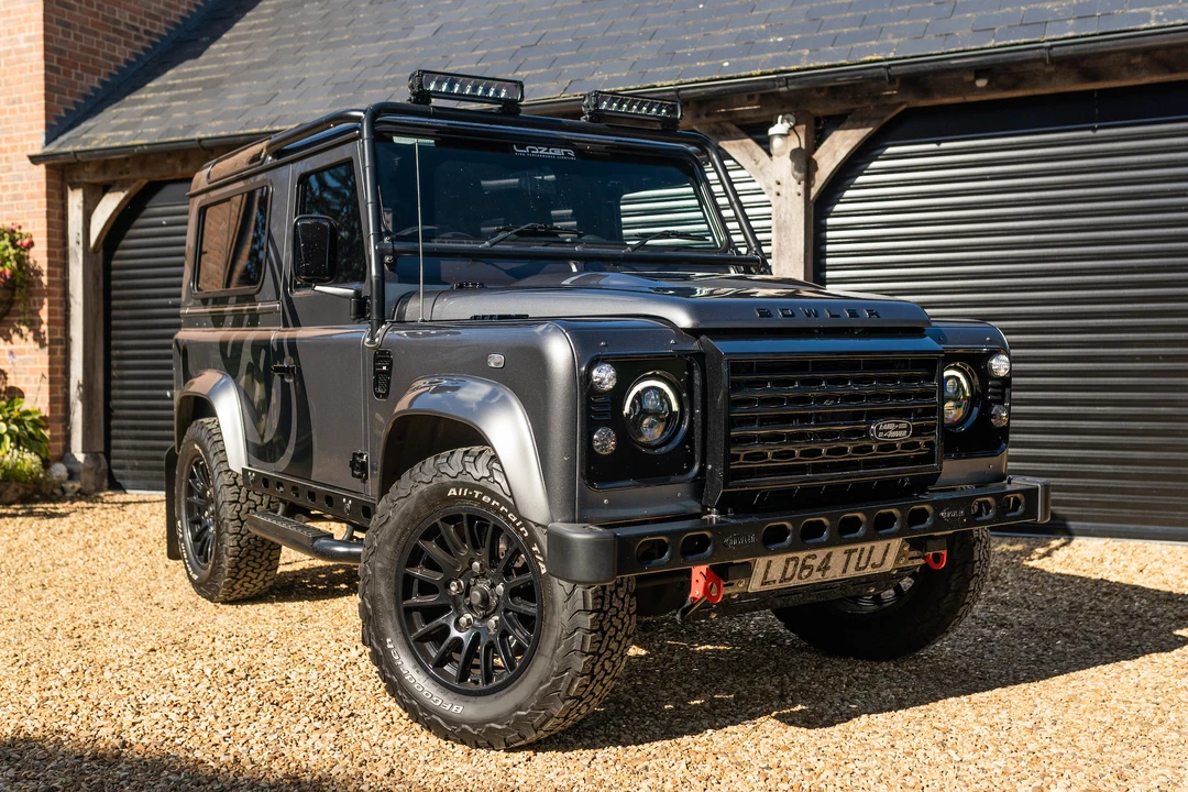 2014 Land Rover Defender 90 - Image 10 of 31
