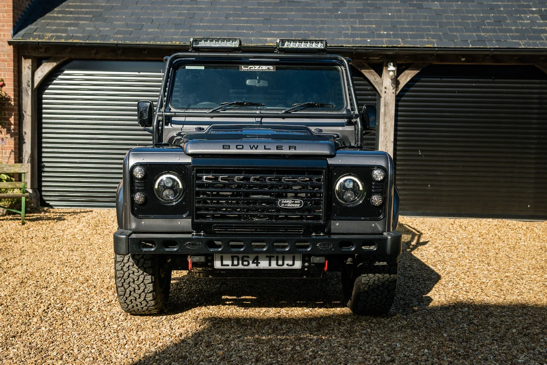 2014 Land Rover Defender 90 - Image 3 of 31