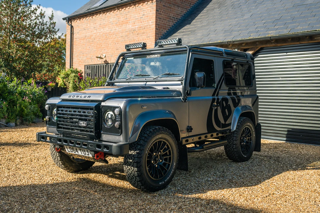2014 Land Rover Defender 90 - Image 11 of 31