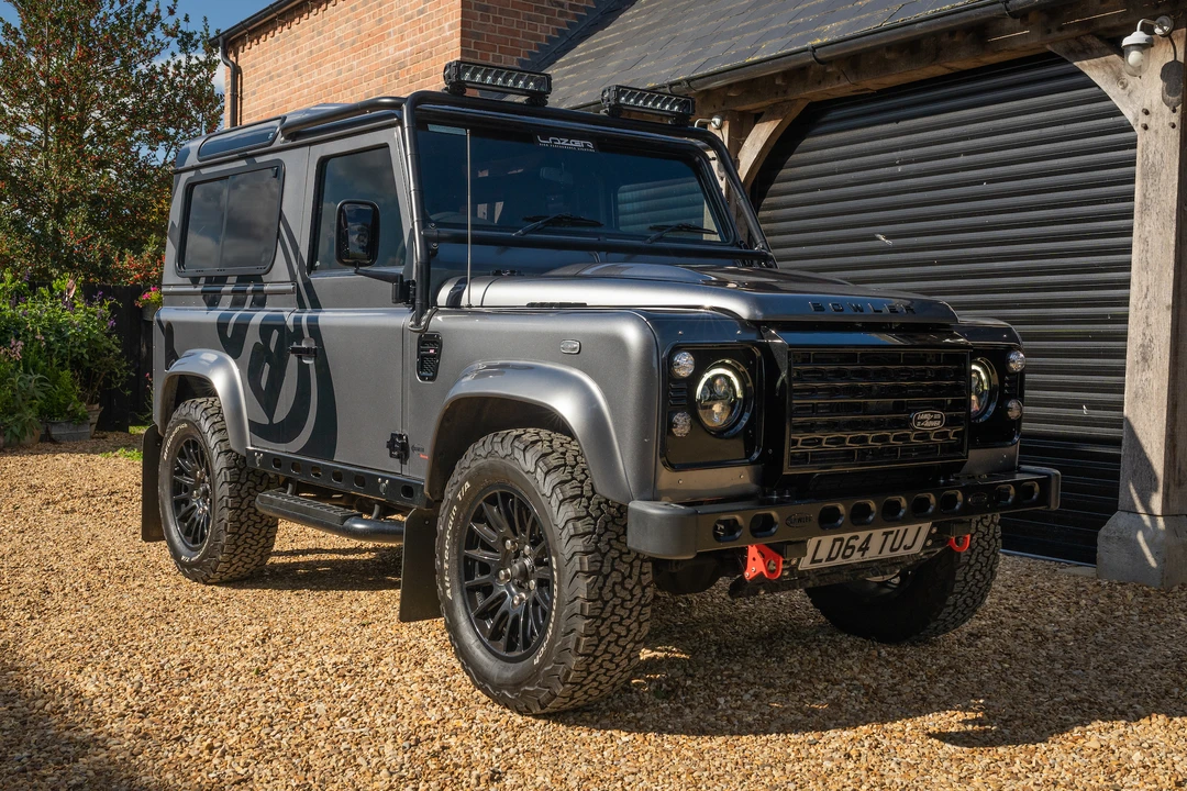 2014 Land Rover Defender 90 - Image 14 of 31