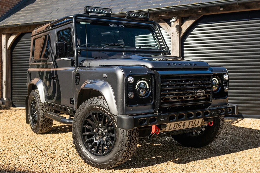 2014 Land Rover Defender 90 - Image 2 of 31