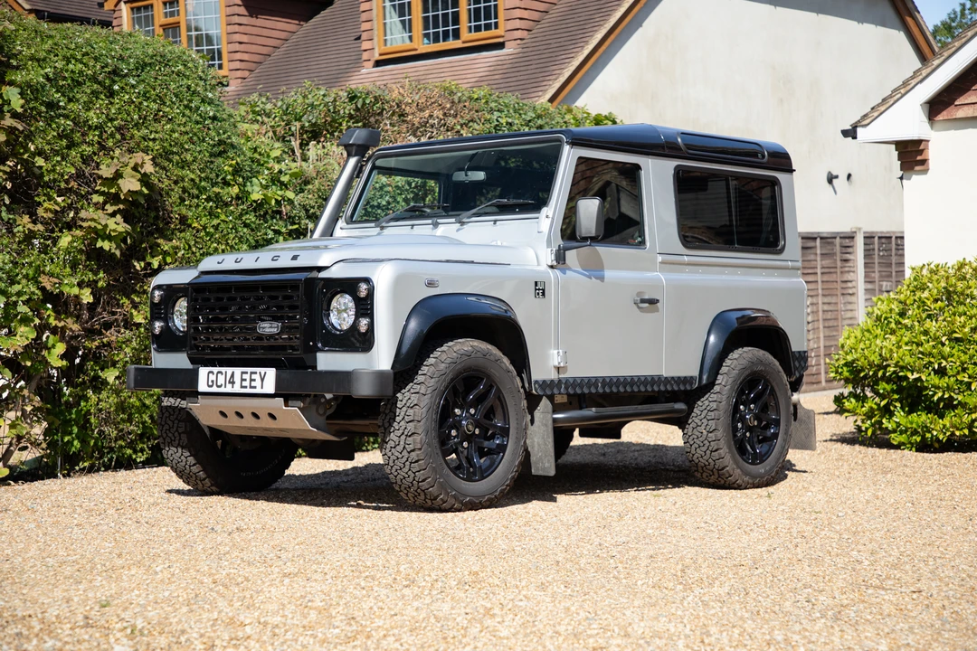 2014 Land Rover Defender 90 - Image 18 of 31