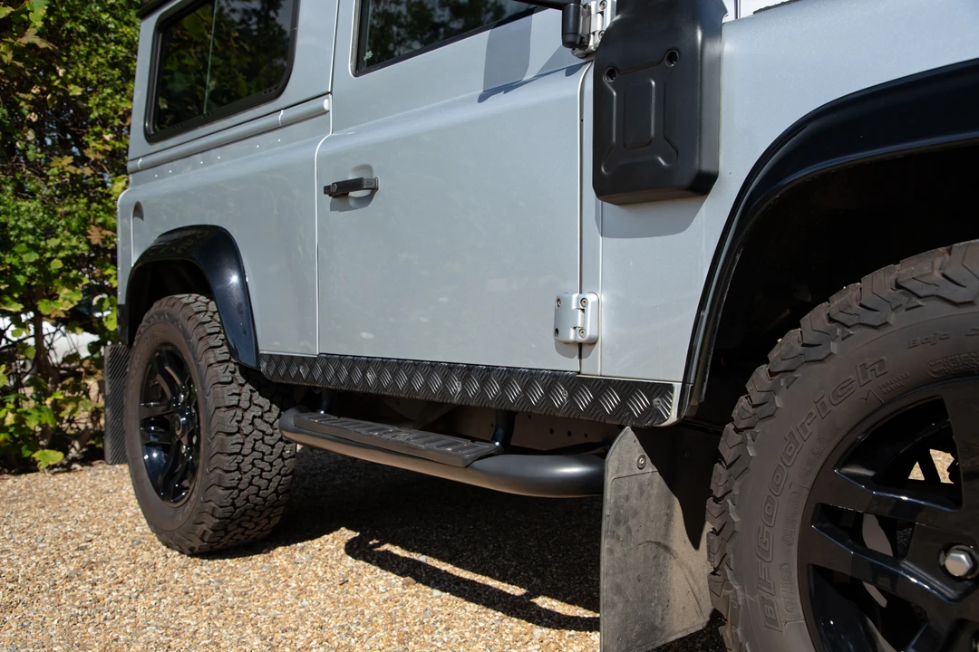 2014 Land Rover Defender 90 - Image 21 of 31