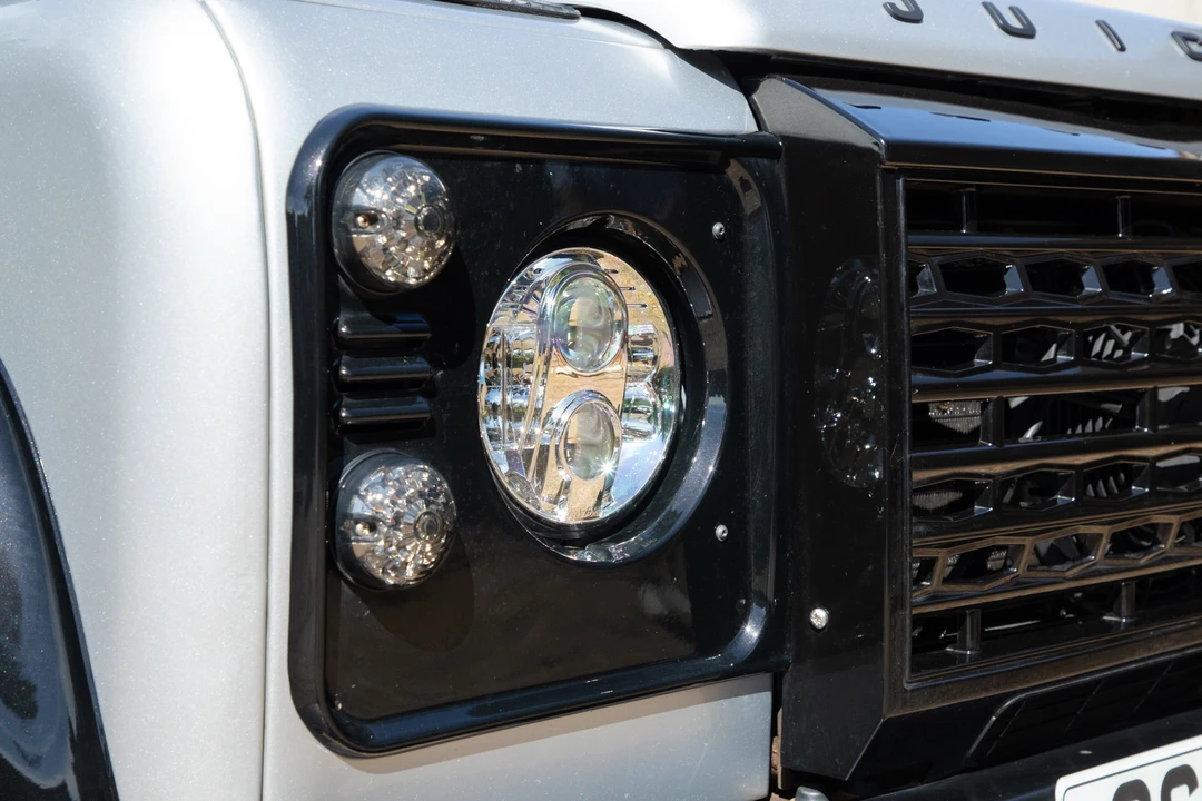 2014 Land Rover Defender 90 - Image 27 of 31