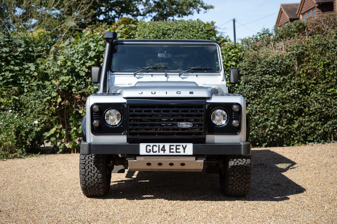 2014 Land Rover Defender 90 - Image 11 of 31