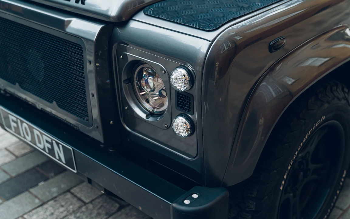 2014 Land Rover Defender 90 - Image 23 of 31