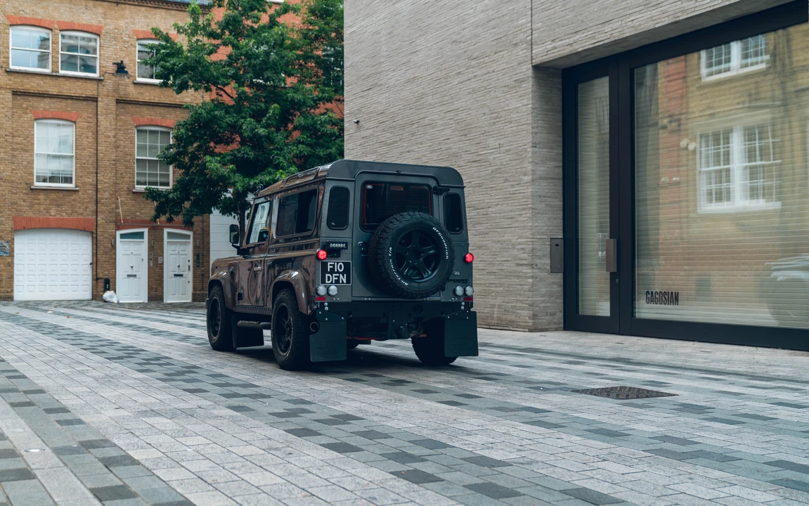 2014 Land Rover Defender 90 - Image 13 of 31