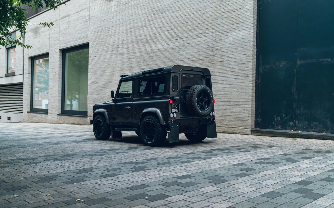 2014 Land Rover Defender 90 - Image 6 of 31