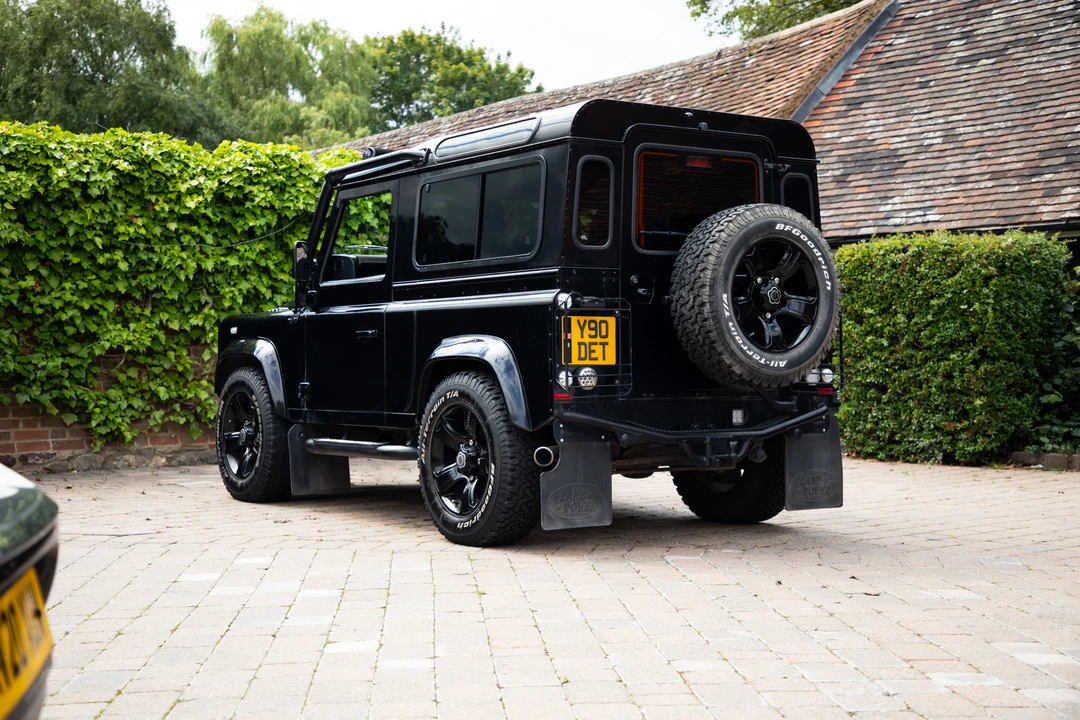 2014 Land Rover Defender 90 - Image 14 of 31
